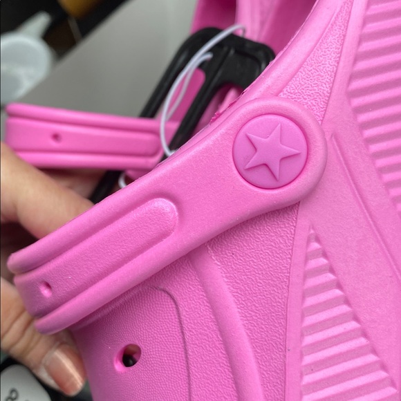 Kids Pink Clogs - Picture 3 of 3